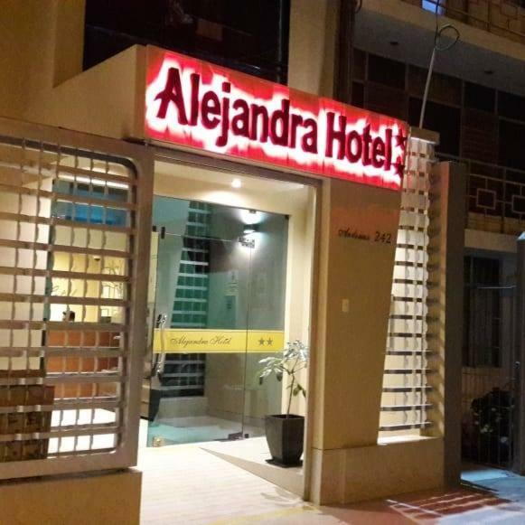 Alejandra Hotel Chiclayo Exterior photo